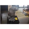 Image 6 : STYLIZED BRONZE CAT SCULPTURE, SEATED CAT W/HOLLOW EYES