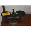 Image 1 : ANTIQUE CAST IRON DOUBLE BEAM BALANCE SCALE