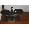 Image 2 : ANTIQUE CAST IRON DOUBLE BEAM BALANCE SCALE