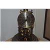 Image 3 : VINTAGE SCHATZ 400 DAY ANNIVERSARY CLOCK W/GLASS DOME