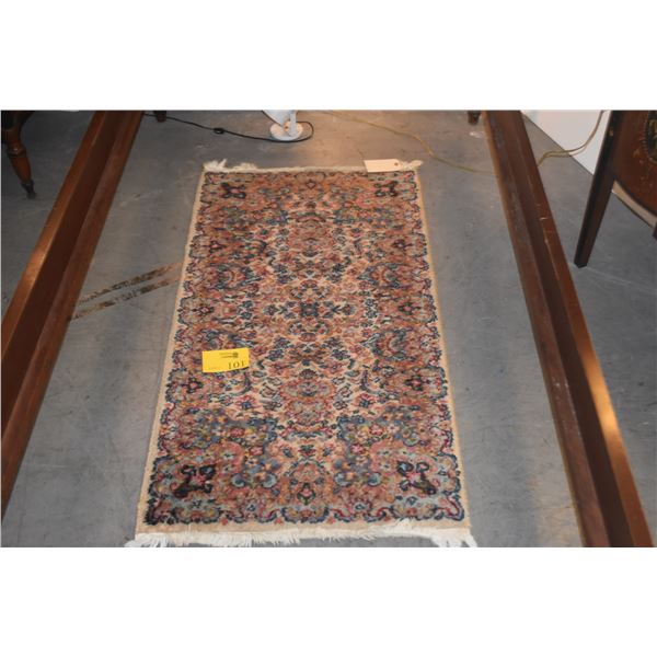 KARASTAN KIRMAN WOOL RUG (26" X 45")