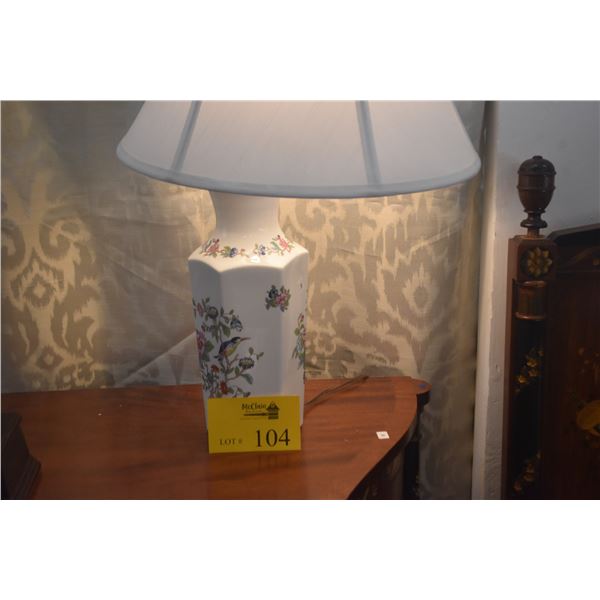 AYNSLEY PEMBROKE PORCELAIN TABLE LAMPS (2 PCS)