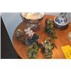 Image 2 : GRAPE CLUSTERS IN SILVERPLATE BOWL (7 PCS)