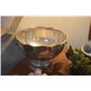 Image 3 : GRAPE CLUSTERS IN SILVERPLATE BOWL (7 PCS)