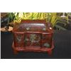 Image 2 : CHINESE RED LACQUERED STORAGE BOX