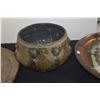 Image 6 : COLLECTION OF CERAMIC SERVING PLATTERS, BOWL & LIDDED JAR (4 PCS)
