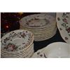 Image 7 : ROYAL DOULTON CHINA, WILDFLOWER PATTERN (106 PCS)