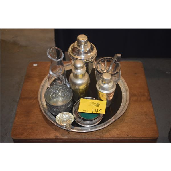 MIXED BAR LOT: SHAKERS, ICE BUCKETS, WINE COASTERS, WINE AERATORS, CHILL & POUR, "CHEER'S" PLATES, E