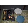 Image 3 : MIXED BAR LOT: SHAKERS, ICE BUCKETS, WINE COASTERS, WINE AERATORS, CHILL & POUR, "CHEER'S" PLATES, E