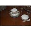 Image 11 : WEDGWOOD FINE BONE CHINA, COLUMBIA W595 PATTERN (COLUMBIA WHITE/CENTER MEDALLION, GREEN TRIM) (91 PC