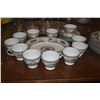 Image 2 : WEDGWOOD FINE BONE CHINA, COLUMBIA W595 PATTERN (COLUMBIA WHITE/CENTER MEDALLION, GREEN TRIM) (91 PC