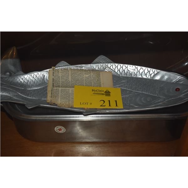 KITCHEN GOURMET FISH STEAMER & FISH PLATTERS (3 PCS)