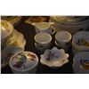 Image 10 : ROYAL WORCESTER "EVESHAM GOLD" CASSEROLE DISHES, SERVING PLATTERS, BOWLS, CREAMERS, SALT & PEPPER SH