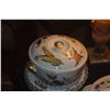 Image 11 : ROYAL WORCESTER "EVESHAM GOLD" CASSEROLE DISHES, SERVING PLATTERS, BOWLS, CREAMERS, SALT & PEPPER SH