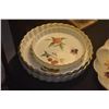 Image 12 : ROYAL WORCESTER "EVESHAM GOLD" CASSEROLE DISHES, SERVING PLATTERS, BOWLS, CREAMERS, SALT & PEPPER SH