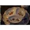 Image 13 : ROYAL WORCESTER "EVESHAM GOLD" CASSEROLE DISHES, SERVING PLATTERS, BOWLS, CREAMERS, SALT & PEPPER SH