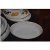 Image 4 : ROYAL WORCESTER "EVESHAM GOLD" CASSEROLE DISHES, SERVING PLATTERS, BOWLS, CREAMERS, SALT & PEPPER SH