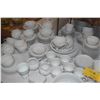 Image 5 : COLLECTION OF VINTAGE GERMAN PORCELAIN, MOST MARKED ARZBERG 223, CUPS, SAUCERS, BOWLS, PLATES, TEAPO