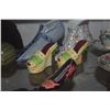 Image 2 : COLLECTION OF ASSORTED "SHOES" (VASE, SALT & PEPPERS) (5 PCS)
