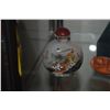 Image 2 : CHINESE REVERSE PAINTED SNUFF BOTTLE & SIGNED BOX WOOD TOGGLE (2 PCS)