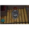 Image 12 : MIXED LOT: CELEDON VASES, SNUFF BOTTLES & BOXES (6 PCS) (DOES NOT INCLUDE STAND)