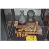 Image 1 : MIXED LOT: CELEDON VASES, SNUFF BOTTLES & BOXES (6 PCS) (DOES NOT INCLUDE STAND)