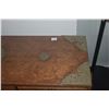 Image 3 : 8 DRAWER WOOD CABINET W/BRASS EMBELLISHMENTS (25" X 11" X 8 1/2")
