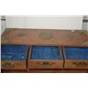 Image 8 : 8 DRAWER WOOD CABINET W/BRASS EMBELLISHMENTS (25" X 11" X 8 1/2")