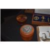 Image 4 : MIXED LOT: COLLECTION OF BOXES, TURTLE SCULPTURES, MINI SHIP MODEL, MINIATURE SHIPS INSTRUMENTS & WH
