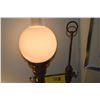 Image 3 : VINTAGE TABLE LAMP W/MILK GLASS SHADE