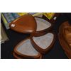Image 3 : 3 SECTION SPIRAL JEWELRY BOX W/FELT LINING