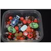 Image 3 : LOT OF MIXED BEADS: CORAL, ROSE QUARTZ, PORCELAIN, GLASS, ETC.