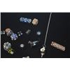 Image 2 : MIXED LOT GLASS TRADE BEADS, ART GLASS, LAMP WORK, MILLEFIORI, MOSAIC, ETC.