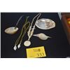 Image 1 : COLLECTION OF SHELL & MOTHER OF PEARL SERVING SPOON, NECKLACES & NATURAL SHELLS (6 PCS)