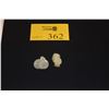 Image 1 : NEPHRITE JADE TOGGLES, MUSHROOMS & LOTUS PODS (CHINA) (2 PCS) (DOES NOT INCLUDE STAND)