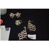 Image 3 : STERLING SILVER RINGS & EARRINGS (PEARL SUITE MARKED 950 SILVER) (39 GTW) (7 PCS)