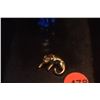 Image 2 : 14K CAT PENDANT W/MELEE DIAMOND COLLAR (1.7 GTW) & LAPIS CAT PENDANT W/14 MOUNTING (2 PCS)