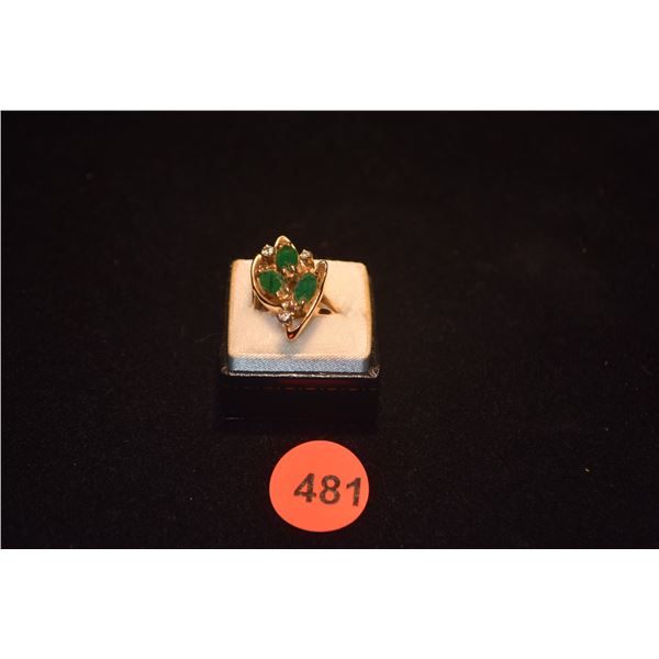 14K EMERALD & MELEE DIAMOND RING (7 GTW)