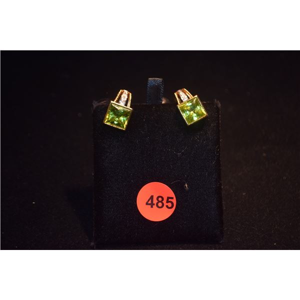 14K PERIDOT-COLORED GLASS STONE & MELE DIAMOND EARRINGS (8.7 GTW)