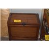 Image 1 : WRITING DESK