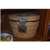Image 5 : MIXED LOT: SAKE CUPS, DRAGON PLATES, HAPPINESS CHOP, BLUE & WHITE PITCHER & BASKET W/TEAPOT & CUPS (