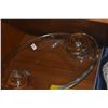 Image 3 : VINTAGE CLEAR GLASS CENTERPIECE BOWL FEATURING INTEGRATED CANDLE HOLDERS & WEDGWOOD BONE CHINA CAKE 
