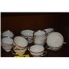 Image 2 : AYNSLEY FINE ENGLISH BONE CHINA, "ELIZABETH" PATTERN (47 PCS)
