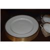 Image 5 : AYNSLEY FINE ENGLISH BONE CHINA, "ELIZABETH" PATTERN (47 PCS)