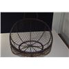 Image 3 : RUSTIC OVAL SHAPED WIRE MESH BASKETS (2 PCS)