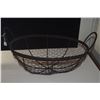 Image 4 : RUSTIC OVAL SHAPED WIRE MESH BASKETS (2 PCS)