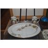 Image 2 : CHRISTMAS PLATTER & CUPS (9 PCS)