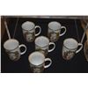 Image 3 : CHRISTMAS PLATTER & CUPS (9 PCS)
