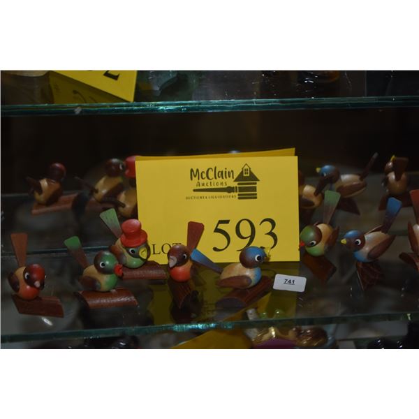 COLLECTION OF ERZGEBIRGE WOODEN BIRD PLACE CARD HOLDERS (11 PCS)