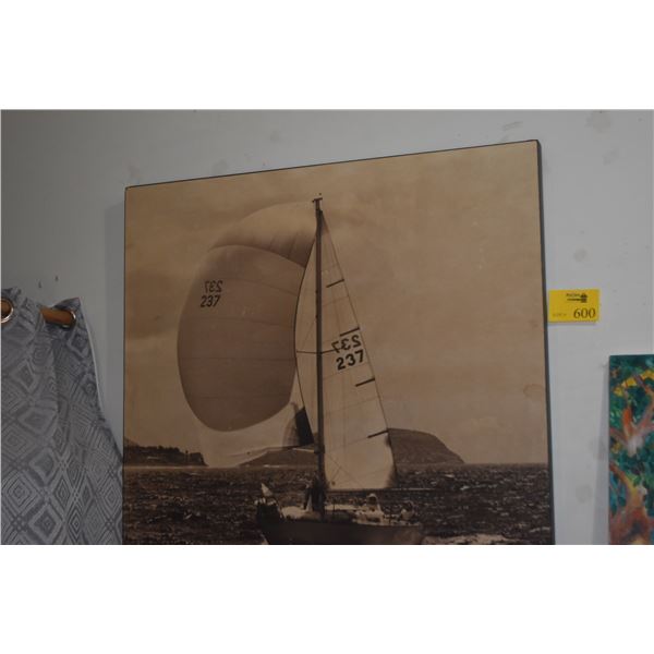 SAIL BOAT PRINT ON BOARD